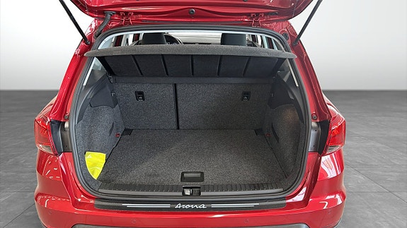 Seat Arona 9 of 19