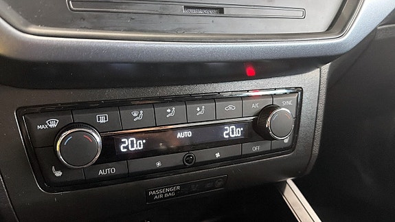 Seat Arona 18 of 19