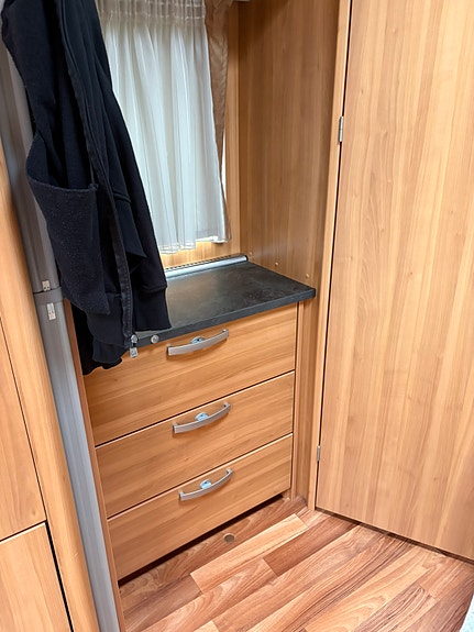 Hymer Arctic star 565 2 of 9