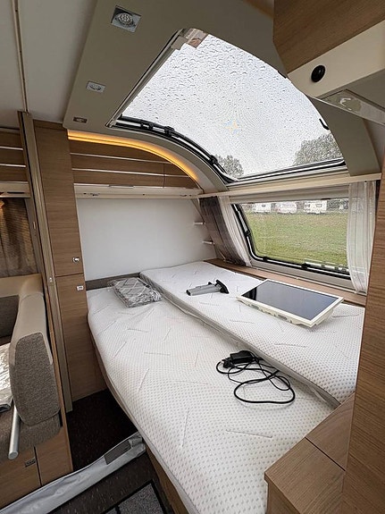 ADRIA ADORA 673 PK . Eget barnrum/Vån-säng/Tält/Markis. 2019 9 of 12