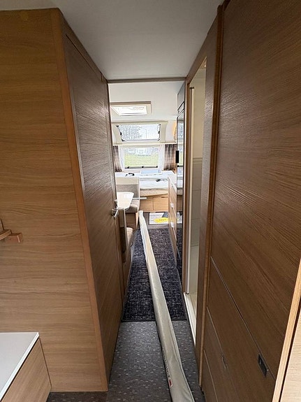ADRIA ADORA 673 PK . Eget barnrum/Vån-säng/Tält/Markis. 2019 5 of 12
