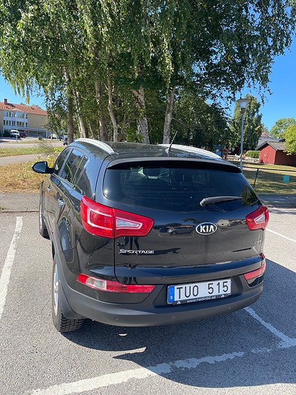 Kia Sportage 2 of 6