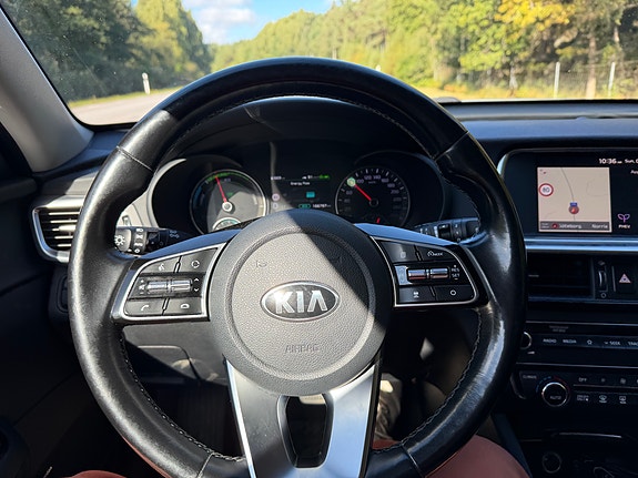 Kia Optima 5 of 8