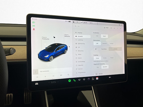 Tesla Model 3 20 of 30