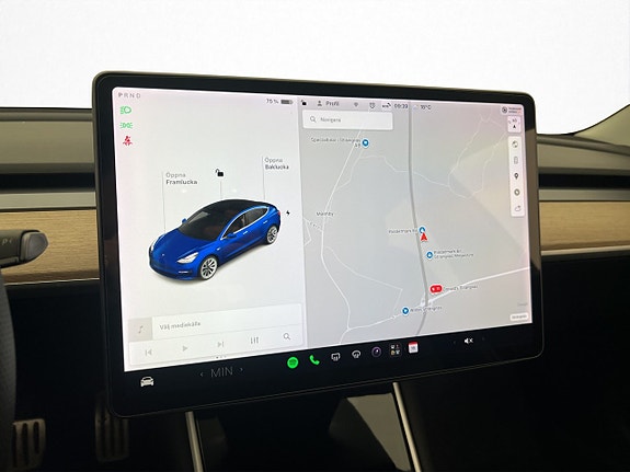 Tesla Model 3 17 of 30