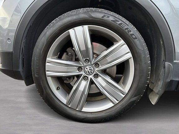 Volkswagen Tiguan Allspace 8 of 19