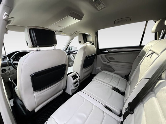Volkswagen Tiguan Allspace 11 of 19