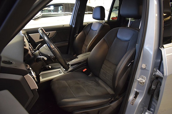Mercedes-Benz GLK220 8 of 15