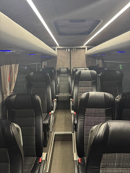 Mercedes-Benz Sprinter 519 11 of 16