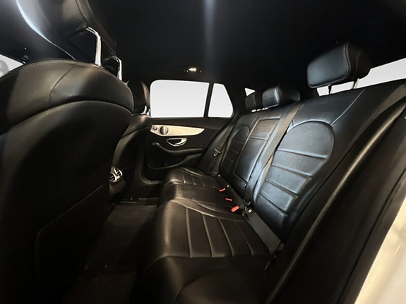 Mercedes-Benz C220 11 of 20