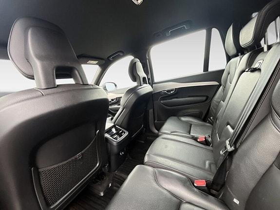 Volvo XC90 12 of 20