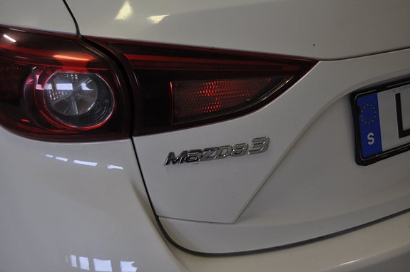 Mazda 3 8 of 24