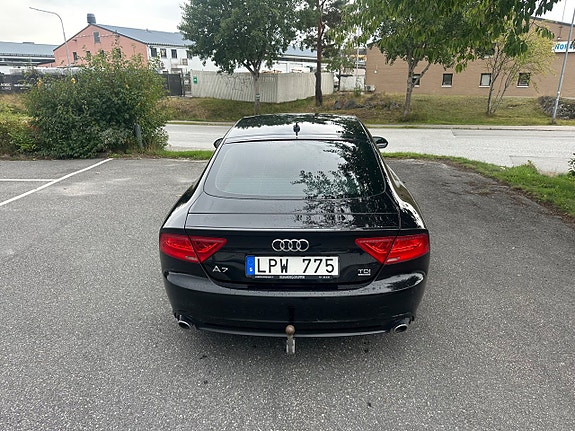 Audi A7 4 of 17