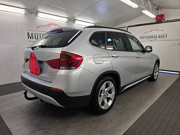 BMW X1 3 of 11