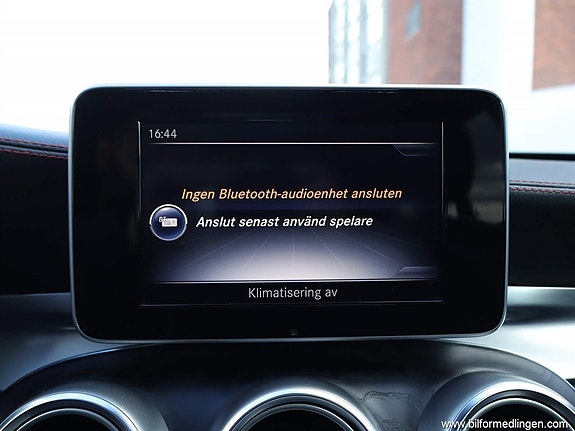 Mercedes-Benz C43 20 of 27
