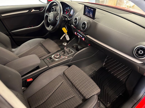 Audi A3 8 of 15