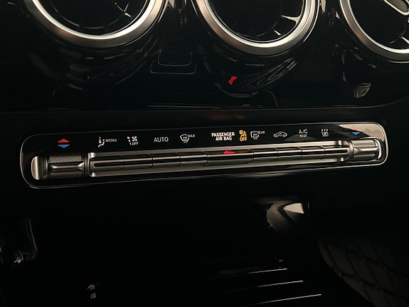 Mercedes-Benz A 250 e 26 of 30
