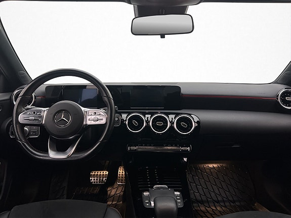 Mercedes-Benz A 250 e 13 of 30