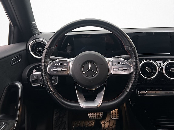 Mercedes-Benz A 250 e 23 of 30