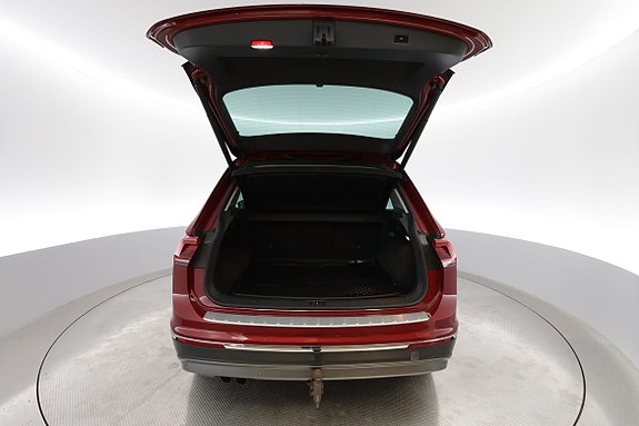 Volkswagen Tiguan 16 of 16