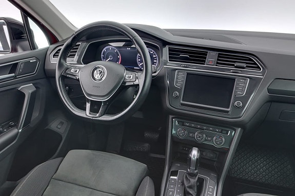 Volkswagen Tiguan 8 of 16