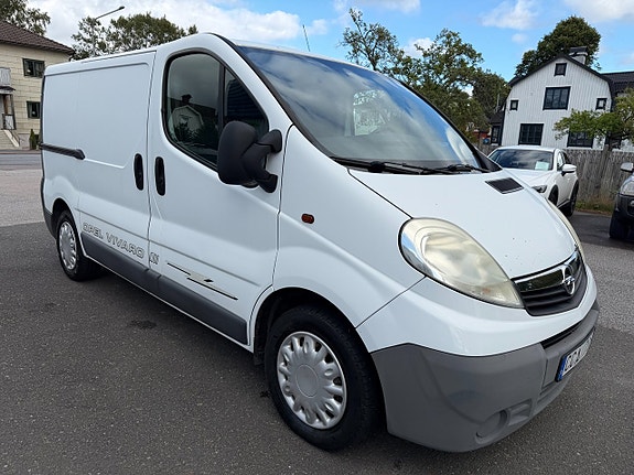 Opel Vivaro 6 of 12