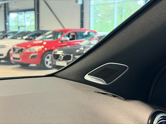 Mercedes-Benz GLA250 e 22 of 24
