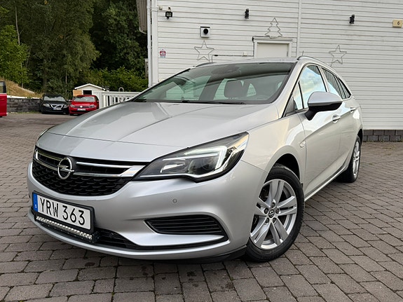 Opel Astra 30 of 30