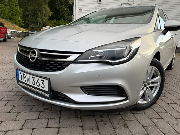 Opel Astra 12 of 30