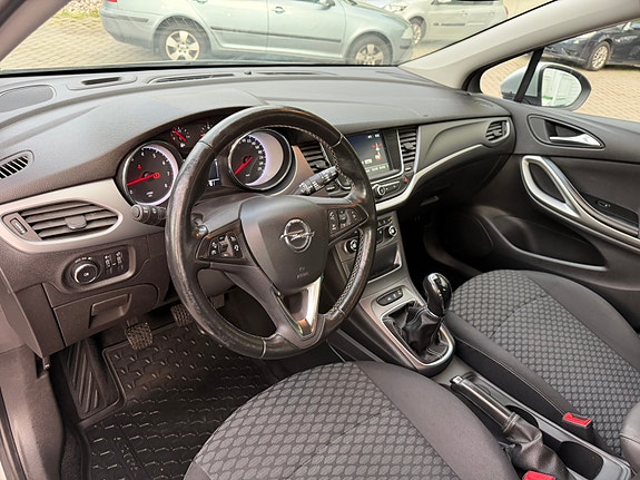 Opel Astra 20 of 30