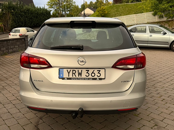 Opel Astra 9 of 30