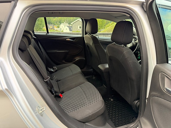 Opel Astra 16 of 30
