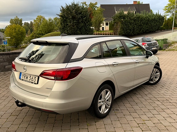 Opel Astra 8 of 30