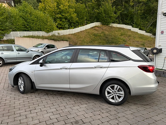 Opel Astra 11 of 30