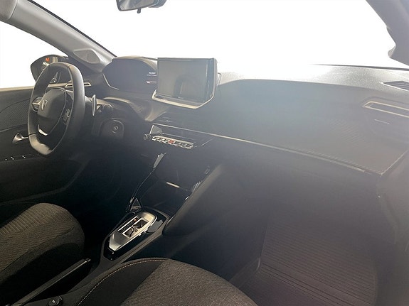 Peugeot 208 13 of 22
