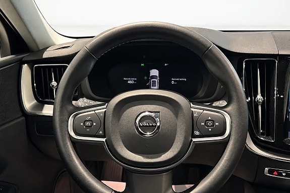 Volvo XC60 8 of 16