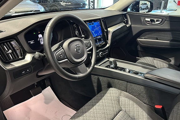 Volvo XC60 6 of 16