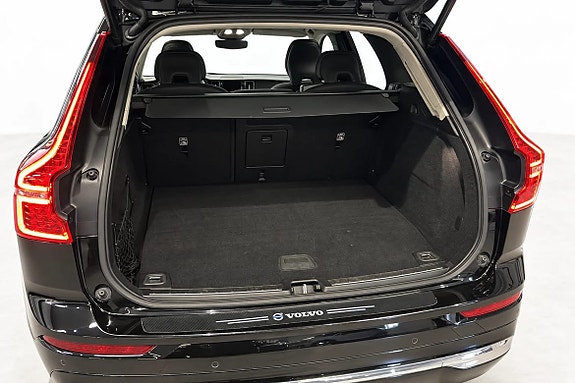 Volvo XC60 11 of 16