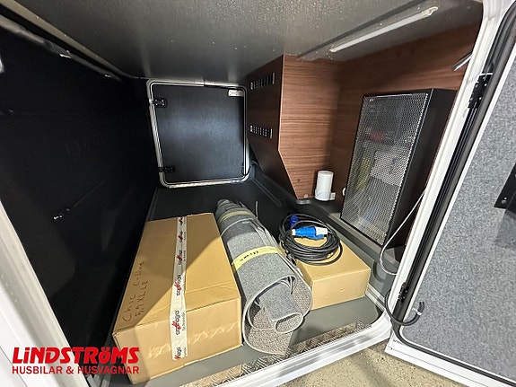 Carthago c-line I 5.9 XL LE (MB) 8 of 27