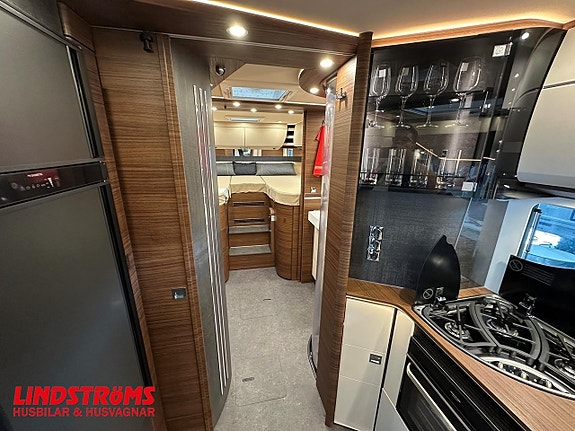 Carthago c-line I 5.9 XL LE (MB) 22 of 27