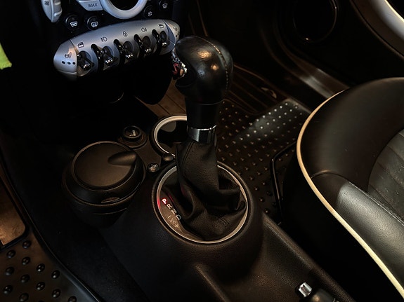 MINI Clubman Cooper S 13 of 19