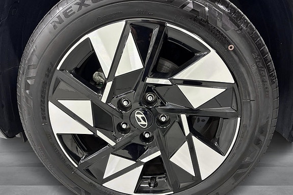 Hyundai Kona 10 of 13