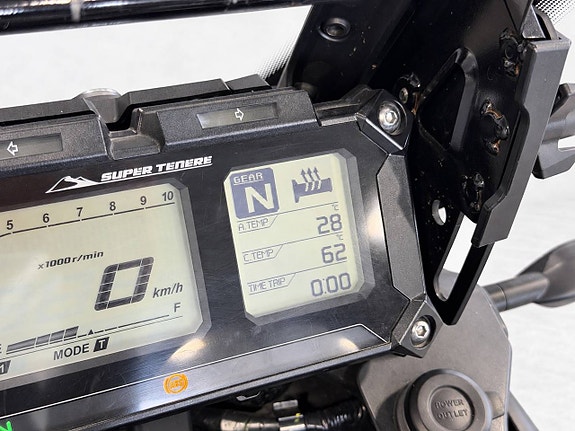 Yamaha Xtz1200e Super Ténéré | El-Fjärdring | Väskor | Nyservad 14 of 14