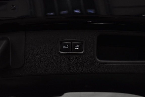 Porsche Macan S 26 of 27
