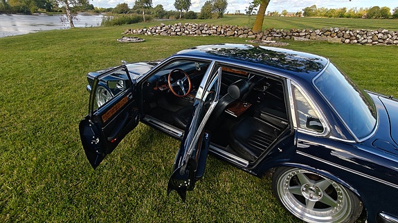 Daimler XJ 9 of 12