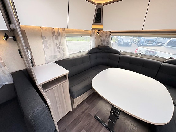 Kabe ESTATE 630 GXL KS Dinette med överbäddskåp 11 of 17