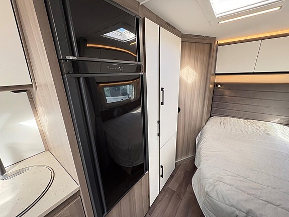 Kabe ESTATE 630 GXL KS Dinette med överbäddskåp 6 of 17