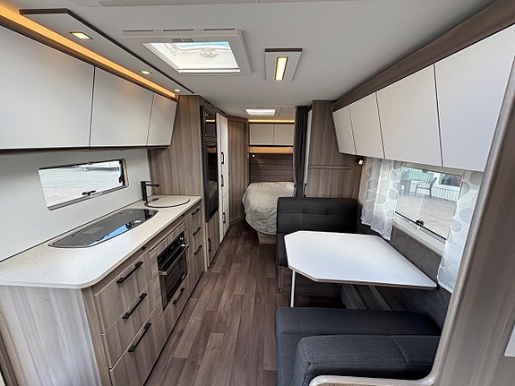 Kabe ESTATE 630 GXL KS Dinette med överbäddskåp 14 of 17