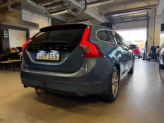 Volvo V60 6 of 22