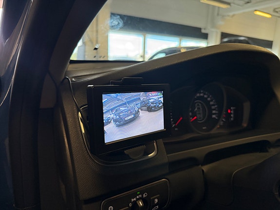Volvo V60 13 of 22
